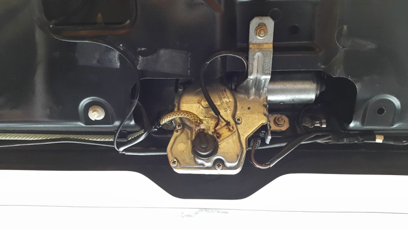 TouringRearWiper03.jpg