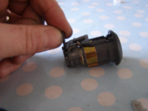 E30DoorLock4.jpg