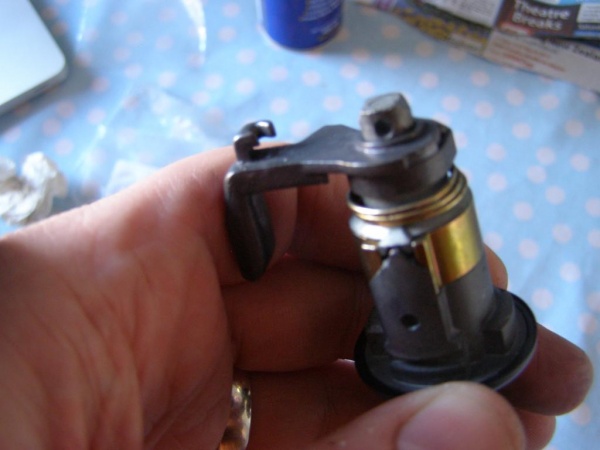 E30DoorLock20.jpg