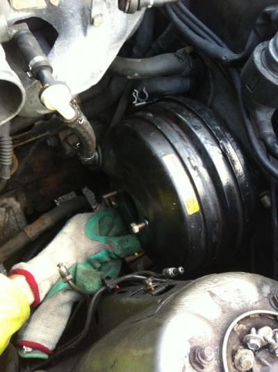 E32MasterCylinder005.jpg