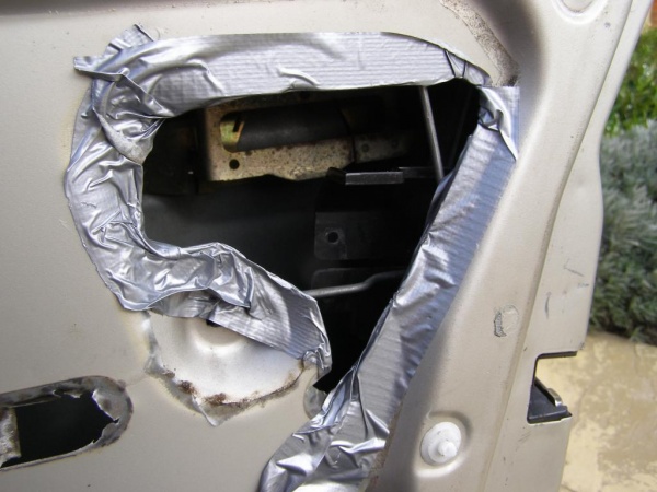 E30DoorLock1.jpg