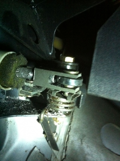 E32MasterCylinder002.jpg