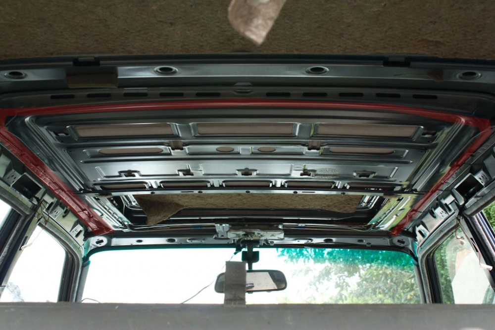 Remove the Sunroof Tray E30 Zone Wiki