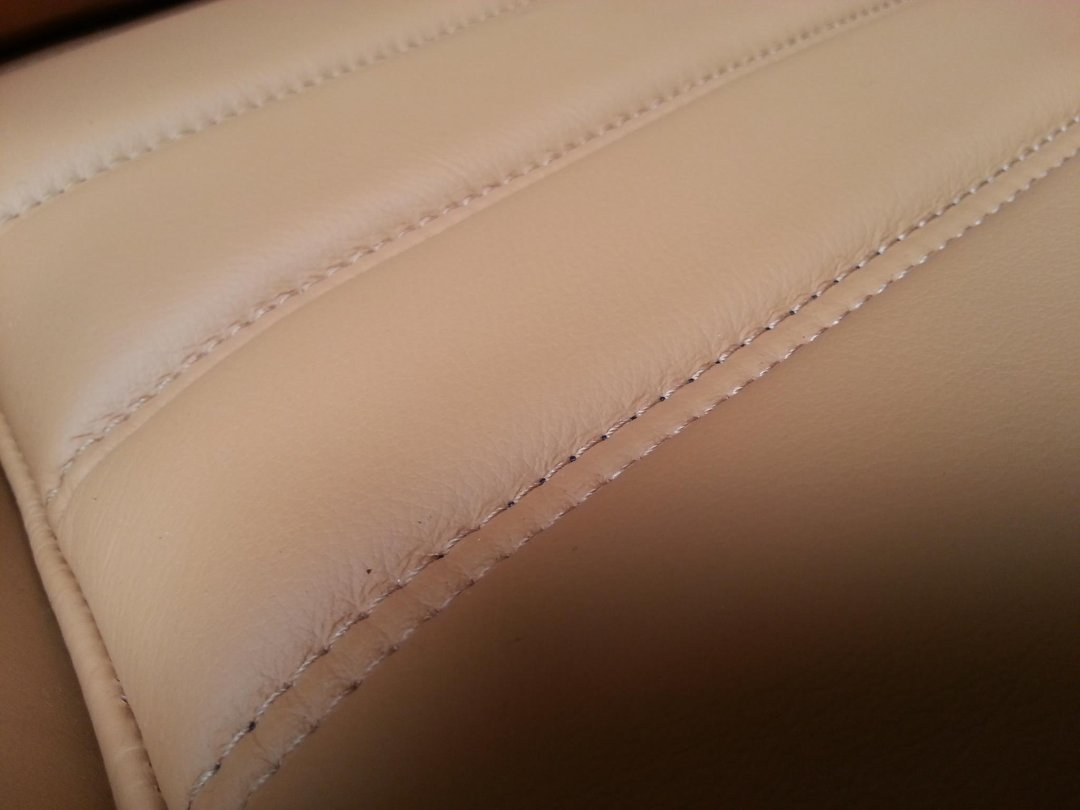 Caramel Leather LS2.jpg