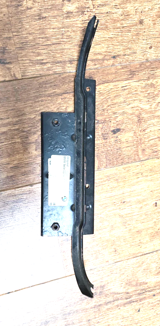 e30 fire extinguisher mount.png