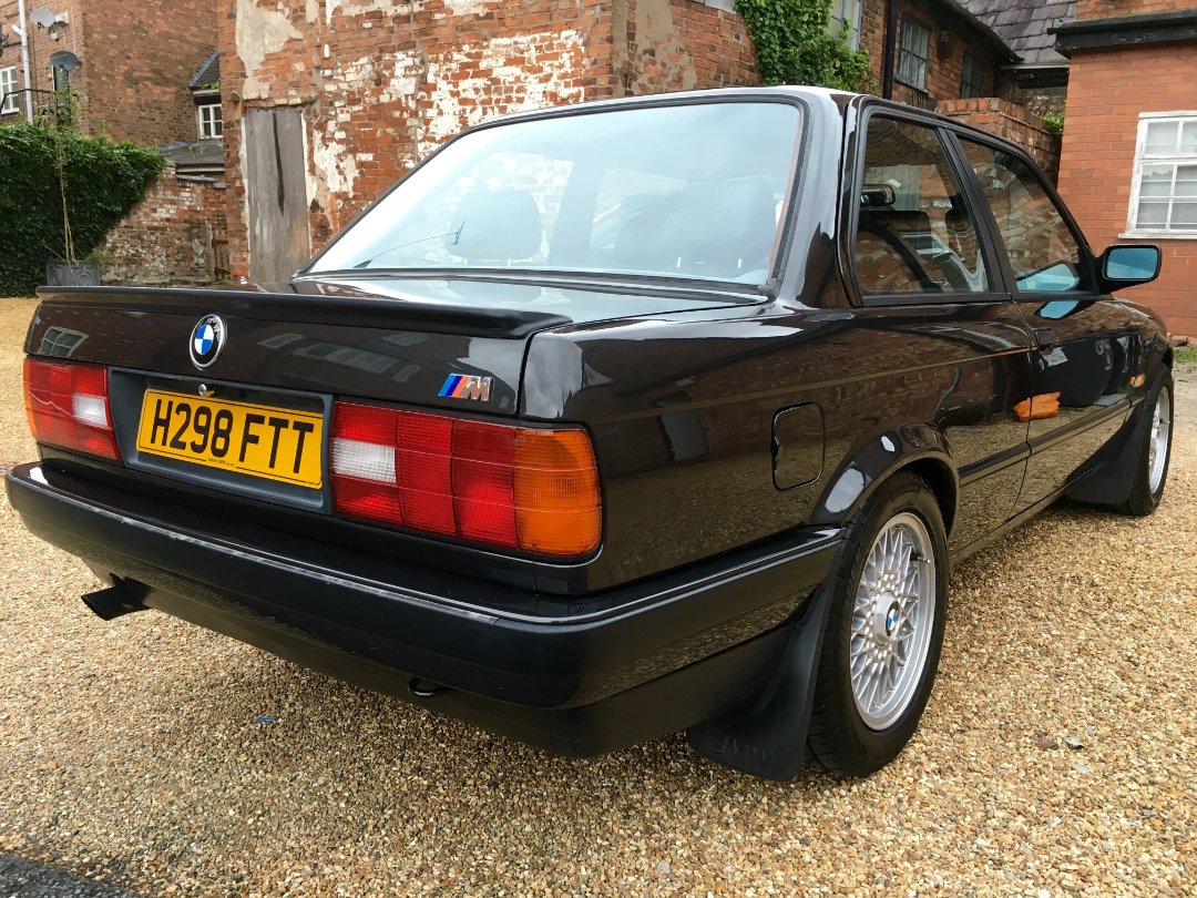 E30_Back.jpg